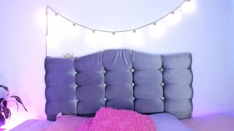 Snapshot of _valediaz__ chatting on January 16, 2026, 2:43 pm Vale online show from January 16, 2026, 2:43 pm
