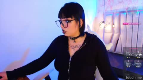   Vermeil   online show from September 19, 2025, 1:45 pm