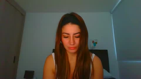 Violeta  online show from February 26, 2025, 10:42 pm