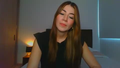 Violeta  online show from March 12, 2025, 10:28 pm