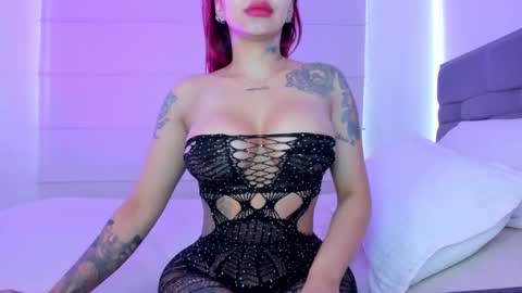 INSTAGRAM pinzon viviana online show from February 25, 2026, 6:28 pm