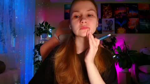 Snapshot of _witch__ chatting on December 17, 2025, 7:47 am Enni online show from December 17, 2025, 7:47 am