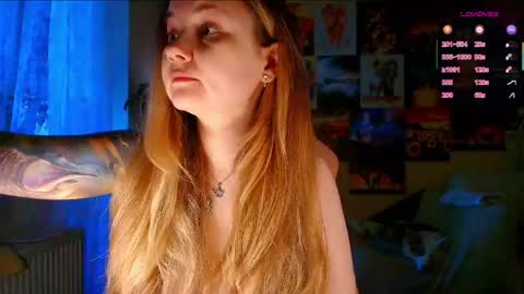 Snapshot of _witch__ chatting on April 29, 2026, 5:33 am Enni online show from April 29, 2026, 5:33 am