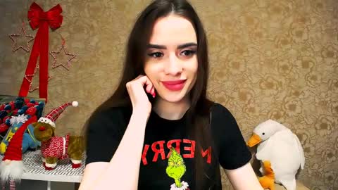 Snapshot of _your_fantasy_girl chatting on January 1, 2025, 1:26 am Alisa online show from January 1, 2025, 1:26 am