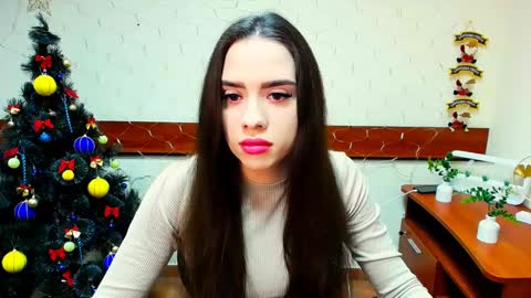 Snapshot of _your_fantasy_girl chatting on January 22, 2025, 12:38 pm Alisa online show from January 22, 2025, 12:38 pm