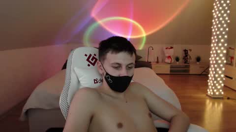 Nicole  Thomas  Dave online show from March 10, 2025, 4:25 pm