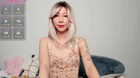 Snapshot of _yuriko chatting on June 28, 2026, 10:27 pm Mia online show from June 28, 2026, 10:27 pm