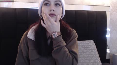 Snapshot of _yuyi chatting on January 7, 2025, 11:05 am Yuyi online show from January 7, 2025, 11:05 am