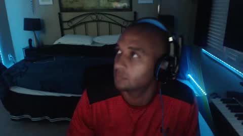 a4orce online show from November 16, 2025, 10:48 pm