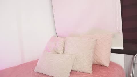 Alexandra  online show from October 29, 2025, 9:11 am