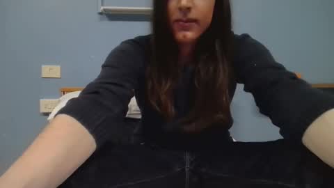 Snapshot of a_c6t chatting on March 23, 2026, 9:41 pm a_c6t online show from March 23, 2026, 9:41 pm