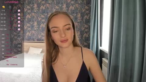 Adelina online show from March 6, 2025, 1:03 pm