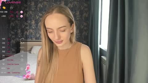 Snapshot of a_delina chatting on May 11, 2026, 9:26 am Adelina online show from May 11, 2026, 9:26 am