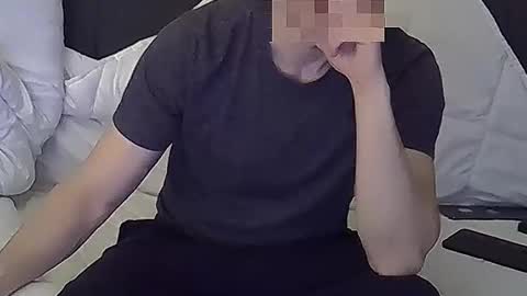 Snapshot of aaaguyyy chatting on March 27, 2026, 12:05 pm aaaguyyy online show from March 27, 2026, 12:05 pm