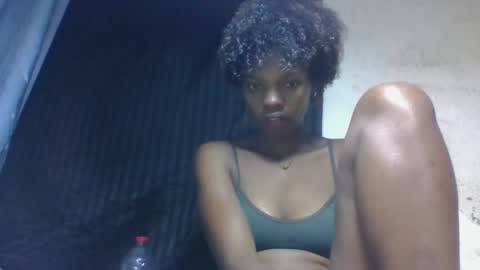 Snapshot of aadienne chatting on May 9, 2026, 8:19 am aadienne online show from May 9, 2026, 8:19 am