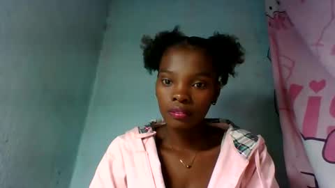Snapshot of aadienne chatting on June 5, 2026, 5:40 pm aadienne online show from June 5, 2026, 5:40 pm
