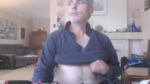 Aalex1717 online show from November 6, 2025, 8:26 am