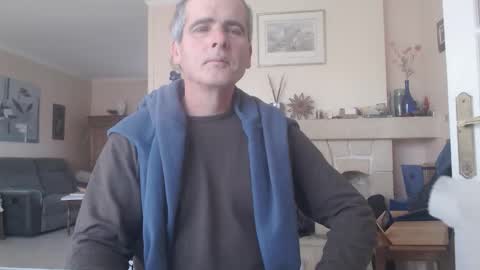 Aalex1717 online show from November 27, 2025, 8:05 am