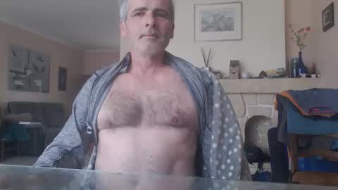 Aalex1717 online show from May 18, 2026, 9:04 am