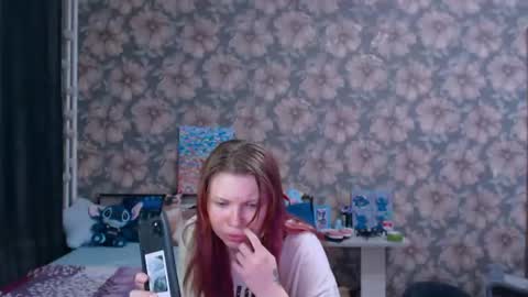 Snapshot of aalicebubble chatting on June 14, 2026, 7:38 pm Alice online show from June 14, 2026, 7:38 pm