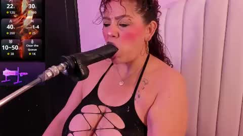 Snapshot of aaliyah_padron chatting on July 15, 2026, 12:21 pm sashamature online show from July 15, 2026, 12:21 pm