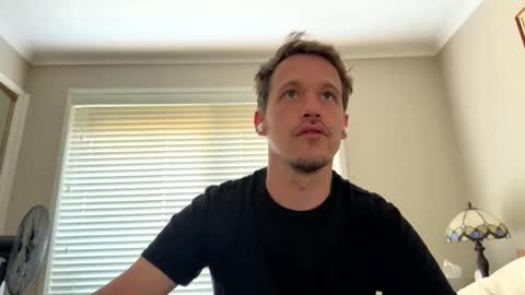 Snapshot of aanal341330 chatting on January 17, 2026, 10:57 pm Kris online show from January 17, 2026, 10:57 pm