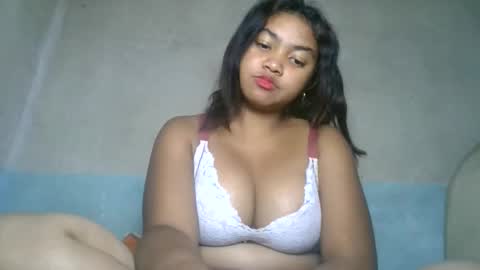 aariciah online show from April 13, 2026, 6:52 am