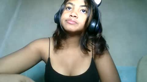 Snapshot of aariciah chatting on May 30, 2026, 7:49 am aariciah online show from May 30, 2026, 7:49 am