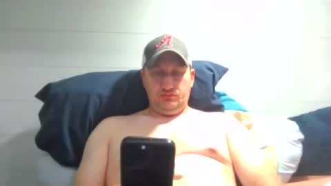 Snapshot of aaron021480 chatting on July 6, 2026, 5:04 am aaron021480 online show from July 6, 2026, 5:04 am