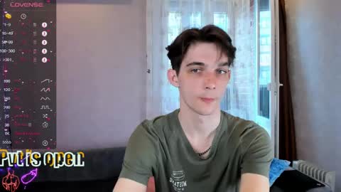 Snapshot of aaron_bang chatting on May 8, 2026, 2:00 pm Aaron Bang online show from May 8, 2026, 2:00 pm