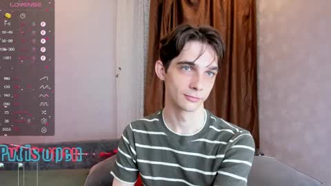 Snapshot of aaron_bang chatting on June 3, 2026, 1:19 am Aaron Bang online show from June 3, 2026, 1:19 am