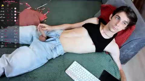 Aaron Bang online show from July 9, 2026, 11:42 pm