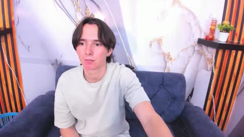 Snapshot of aaron_latinmen2 chatting on November 28, 2025, 5:10 am Aaron online show from November 28, 2025, 5:10 am