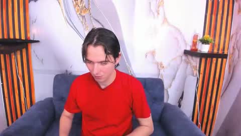 Snapshot of aaron_latinmen2 chatting on December 1, 2025, 8:03 pm Aaron online show from December 1, 2025, 8:03 pm