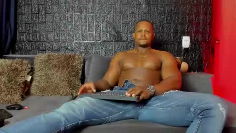 Snapshot of aaron_st chatting on March 4, 2025, 1:34 am Aaron online show from March 4, 2025, 1:34 am