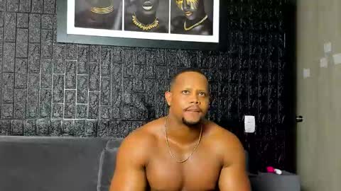 Snapshot of aaron_st chatting on October 6, 2025, 11:18 am Aaron online show from October 6, 2025, 11:18 am