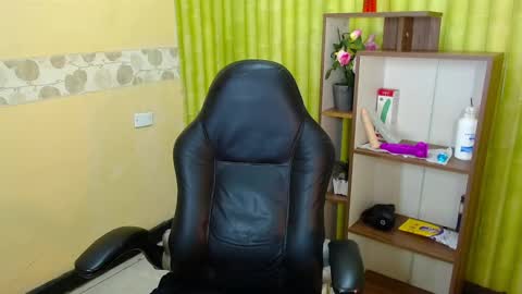 im NiallDun online show from January 14, 2025, 10:27 am