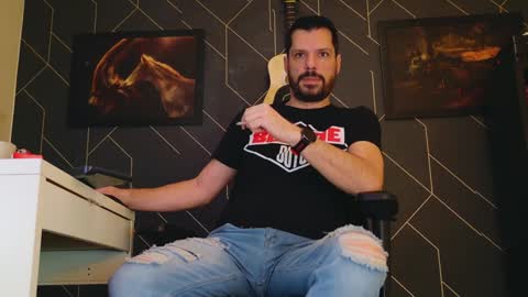 Aaron online show from February 7, 2025, 6:24 am