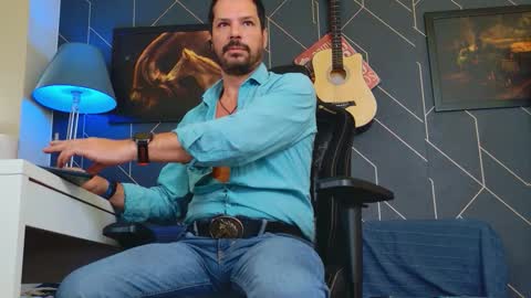 Aaron online show from September 20, 2025, 7:09 am