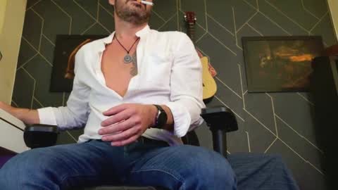 Aaron online show from April 1, 2026, 7:00 pm