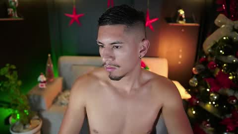 AARON  online show from December 5, 2025, 8:45 am