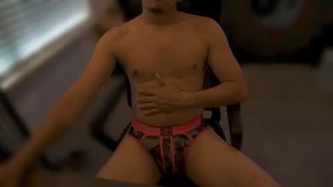 Snapshot of aarong_albertg chatting on June 11, 2026, 10:08 pm ShyGaymerGuy online show from June 11, 2026, 10:08 pm