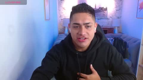 Aaron online show from September 22, 2025, 12:07 pm