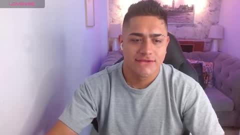 Aaron online show from September 23, 2025, 12:08 pm