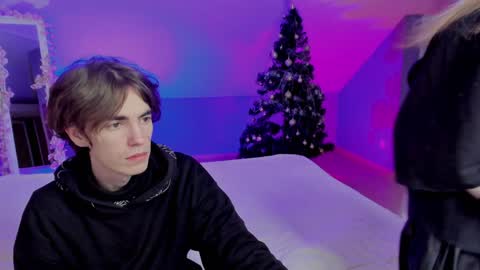 Fiona and Harry online show from December 8, 2024, 8:20 am