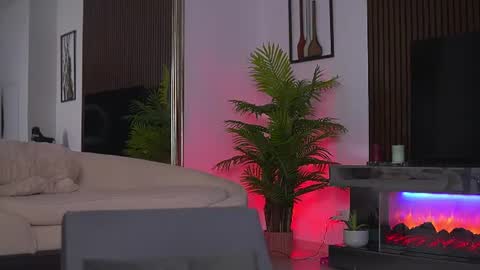 Snapshot of abbela_white chatting on July 14, 2026, 6:07 am Alexa online show from July 14, 2026, 6:07 am