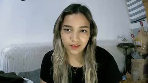Snapshot of abbie_23 chatting on April 7, 2026, 10:31 pm Abbie cute online show from April 7, 2026, 10:31 pm