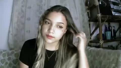 Snapshot of abbie_23 chatting on April 22, 2026, 7:22 am Abbie cute online show from April 22, 2026, 7:22 am