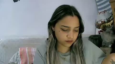 Snapshot of abbie_23 chatting on May 1, 2026, 12:37 am Abbie cute online show from May 1, 2026, 12:37 am