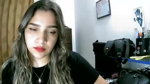 Snapshot of abbie_23 chatting on June 14, 2026, 11:40 pm Abbie cute online show from June 14, 2026, 11:40 pm